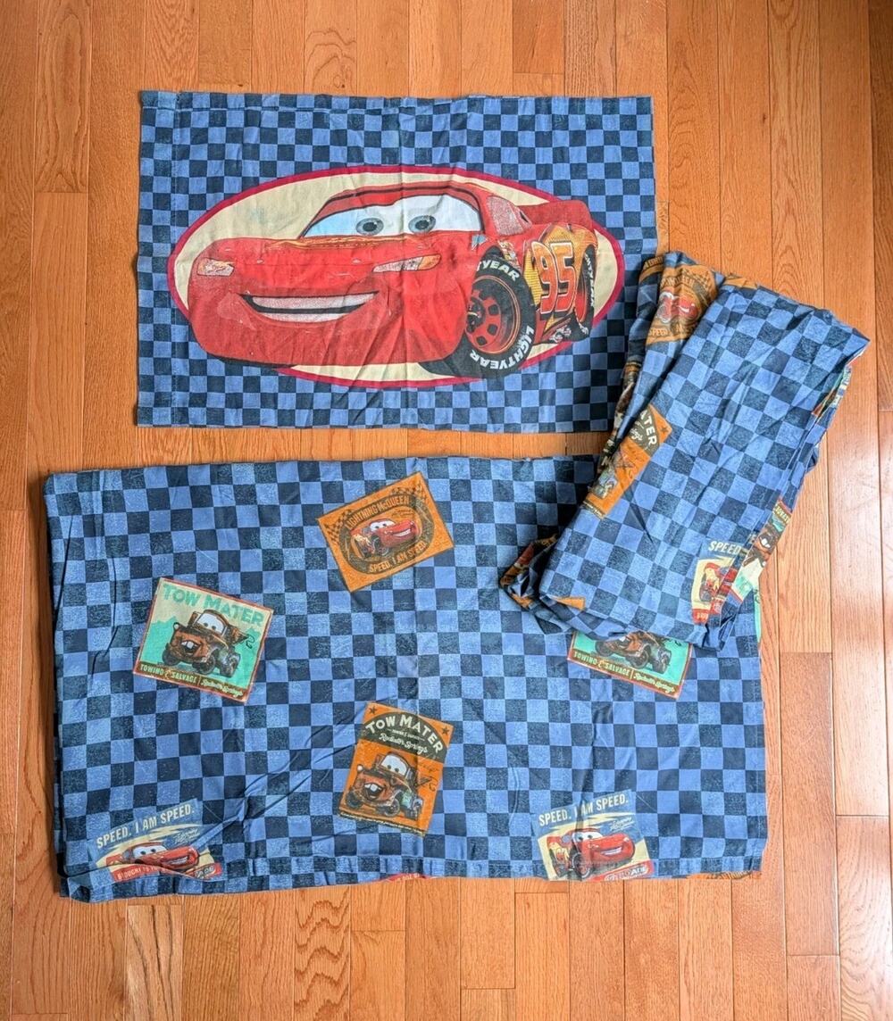 VTG 2000s Disney Pixar Cars Lightning McQueen Tow Mater Full Sized Sheet Set